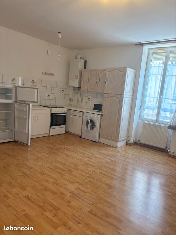 Appartement 2 pièces 51 m² · à Voiron · 51 m² · 650 €