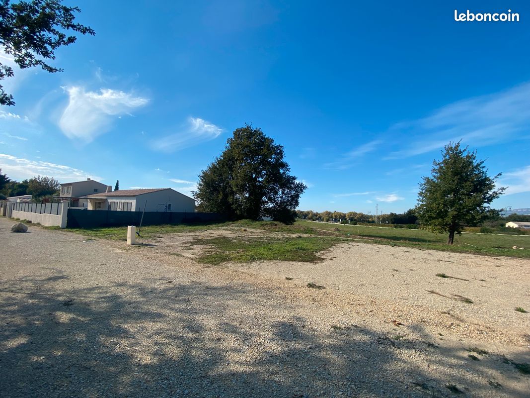 Terrain 400m² Alleins · 179 000 €