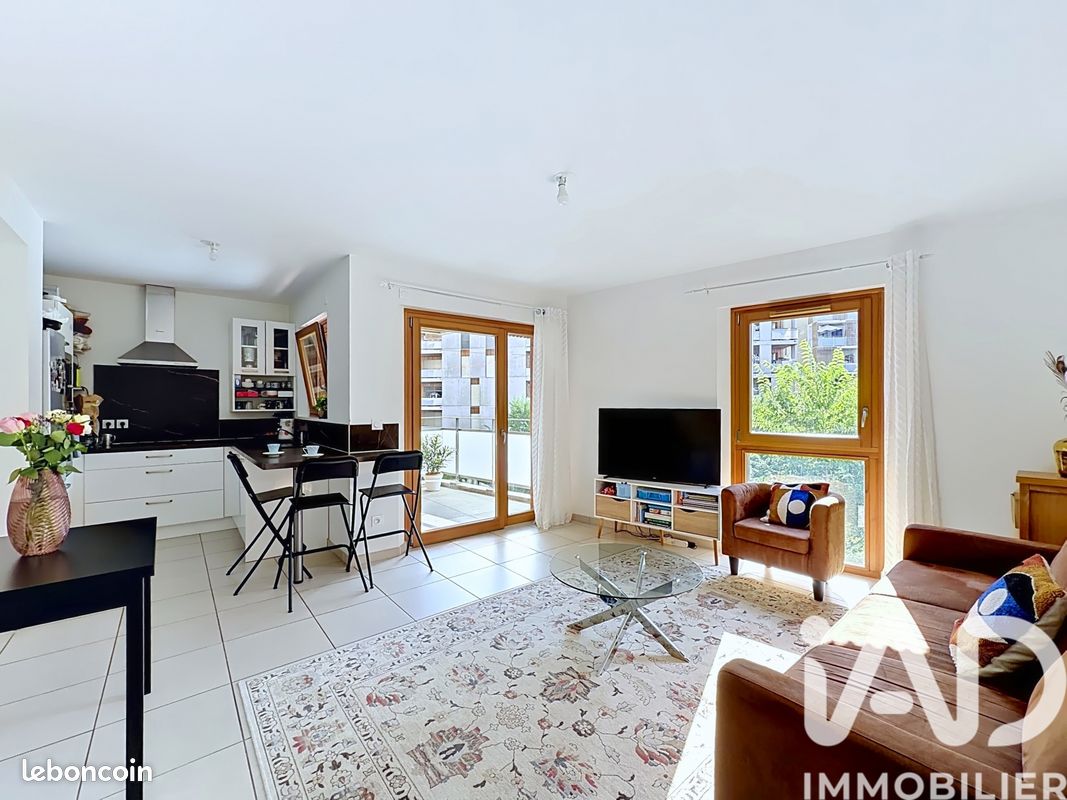 Appartement 2 pièces 46 m² · à Grenoble · 46 m² · 157 000 €