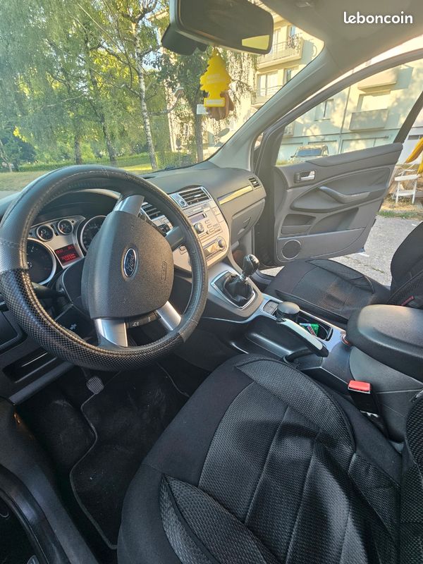 Ford kuga (image 2)
