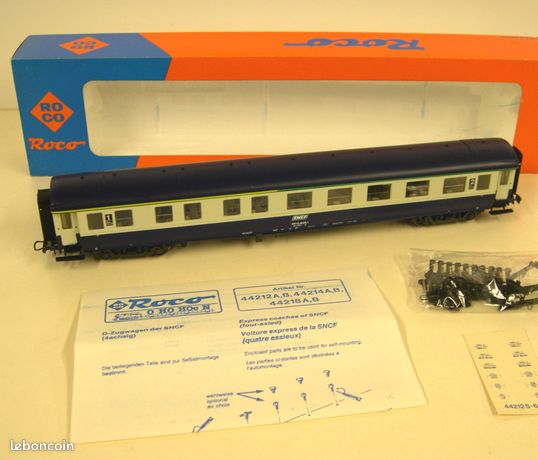 ROCO 44601/44250C - Voiture couchettes 2.cl UIC B9c9 ép.IV de
