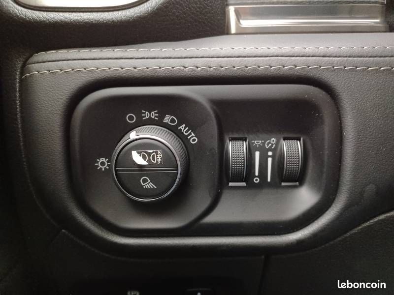Dodge Ram CREW LIMITED BOX V8 5.7L 395HP - 400CH (image 14)