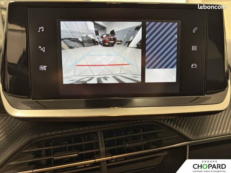 Peugeot 208 PureTech 100 S&S BVM6 Style (image 18)