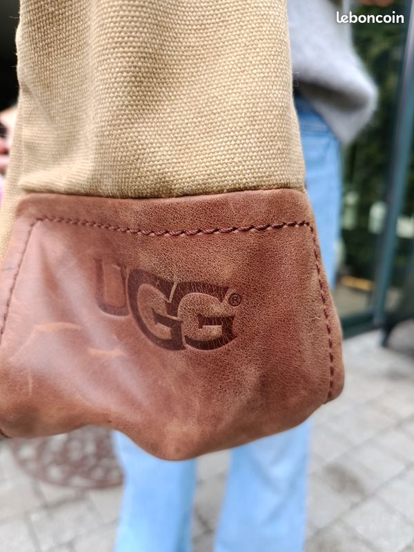 Sacoche ugg (image 2)
