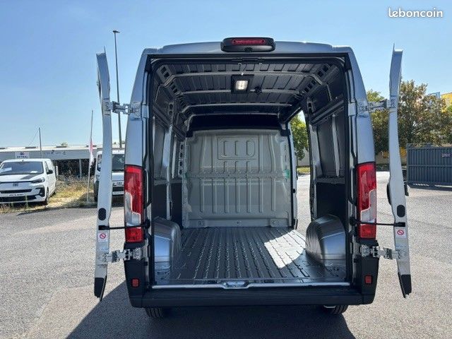 Fiat ducato full options maxi l2h2 180 boite auto 37 990 ht garantie 8 ans (image 4)