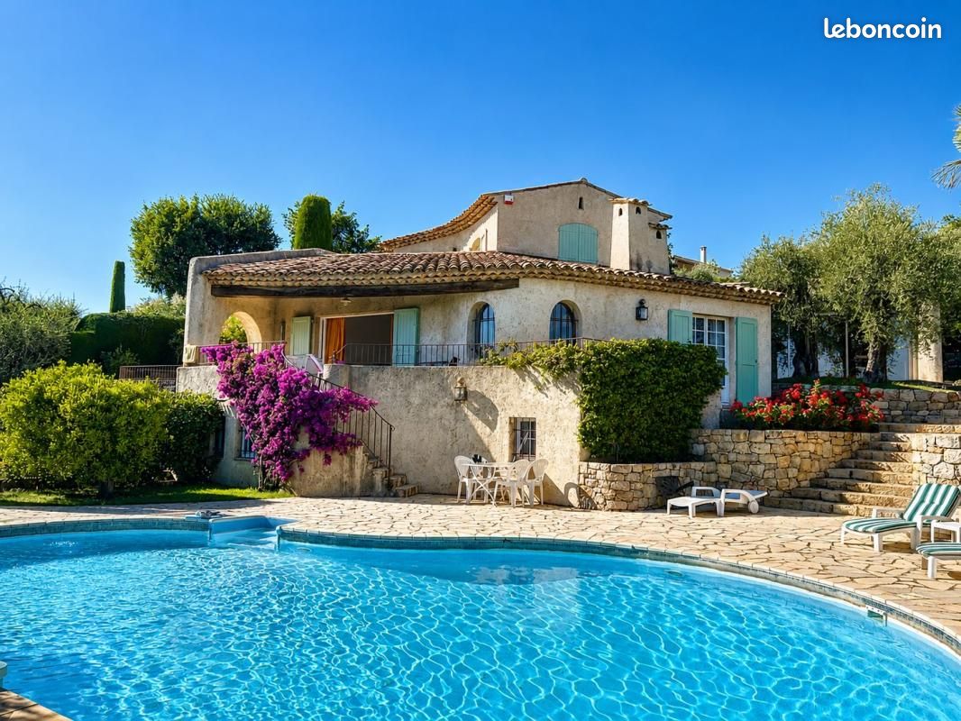 Maison 6 pièces 260 m² · à Le Rouret · 260 m² · 1 599 000 €