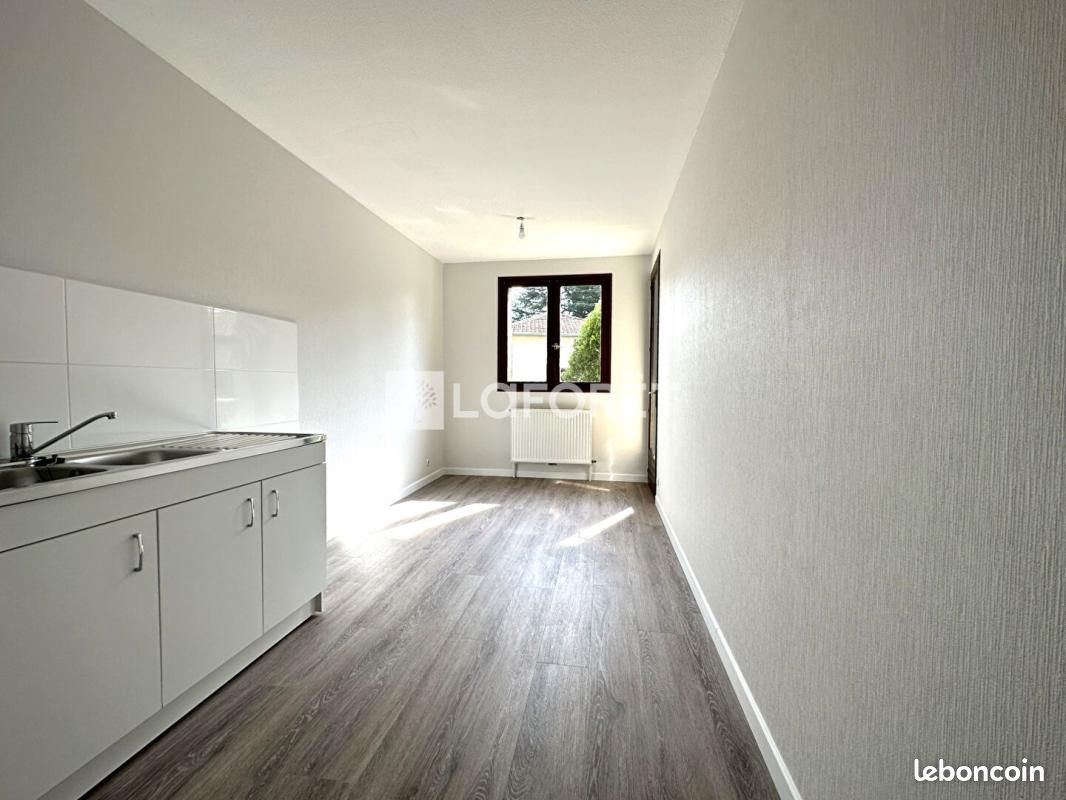 Appartement 3 pièces 67 m² · à Givors · 67 m² · 868 €/mois