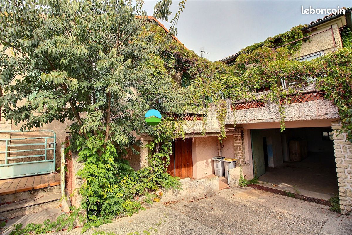 Maison 8 pièces 142 m² · à Caromb · 142 m² · 249 000 €