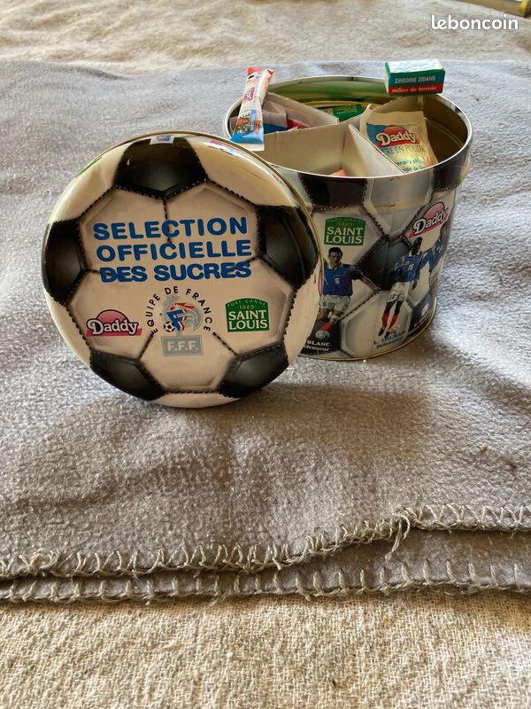 Boîte métallique officielle Coupe du Monde France 98