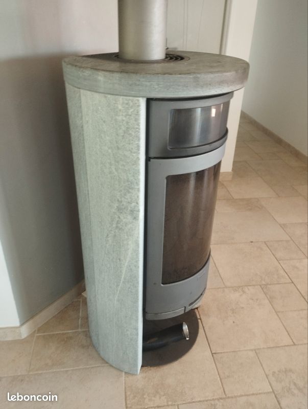 Vend poêle à bois (image 2)