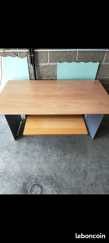 Grand bureau avec chaise (image 3)