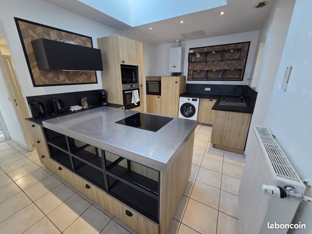Maison 4 pièces 100 m² · à Saint-Nazaire · 100 m² · 1 950 €/mois