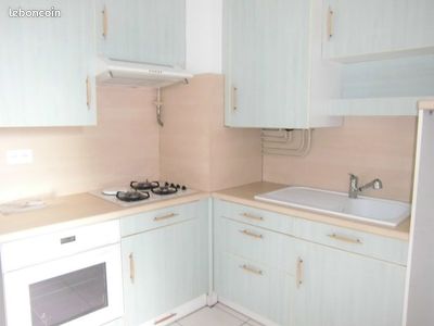 Appartement 2 pièces 48 m² · à Aix-en-Provence · 48 m² · 817 €