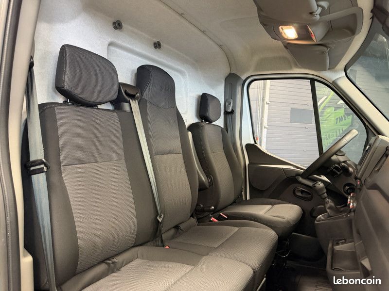 Renault MASTER III FG Grand Confort L2H2 2.3L dci 135CV TVA Recup-Habillage Bois-Suivi Renault-GAR 1 (image 14)