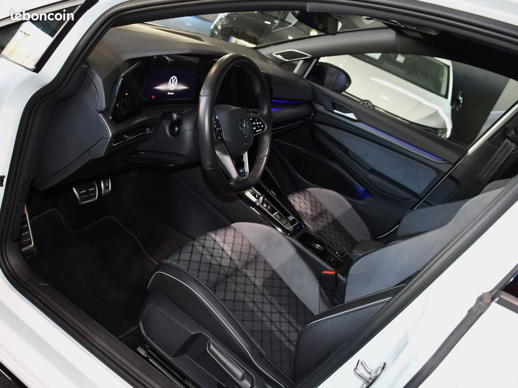 Volkswagen Golf 8 R-Line 1.5 eTSI 150 DSG GPS Virtual ACC Mode TO Caméra IQ Light Harman Kardon JA 18 (image 3)