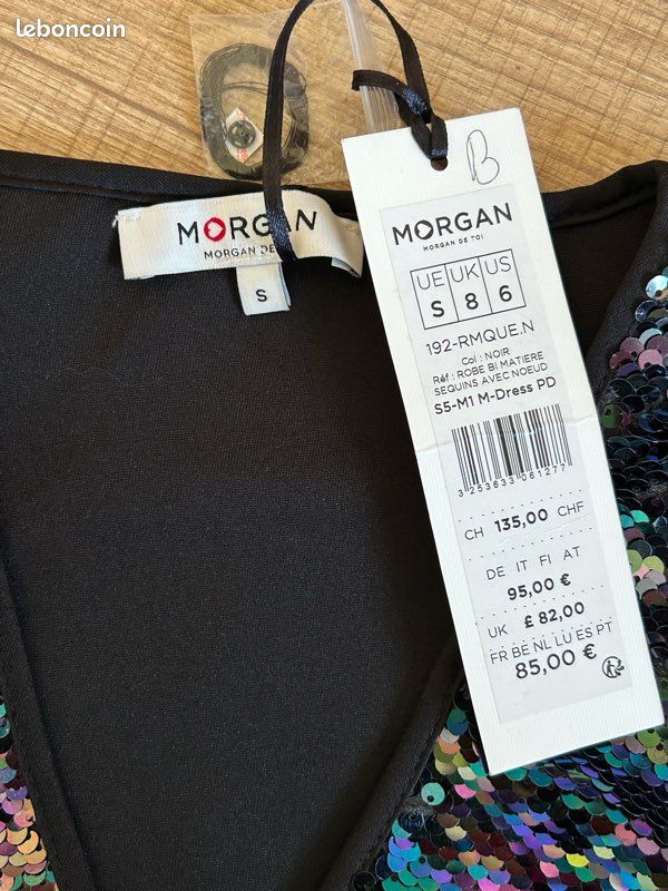 Robe noire neuve avec sequins Morgan taille S (valeur 85) (image 14)