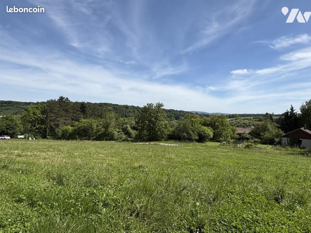 Terrain 1000 m² · à Montarlot-lès-Rioz · 1 000 m² · 68 000 €