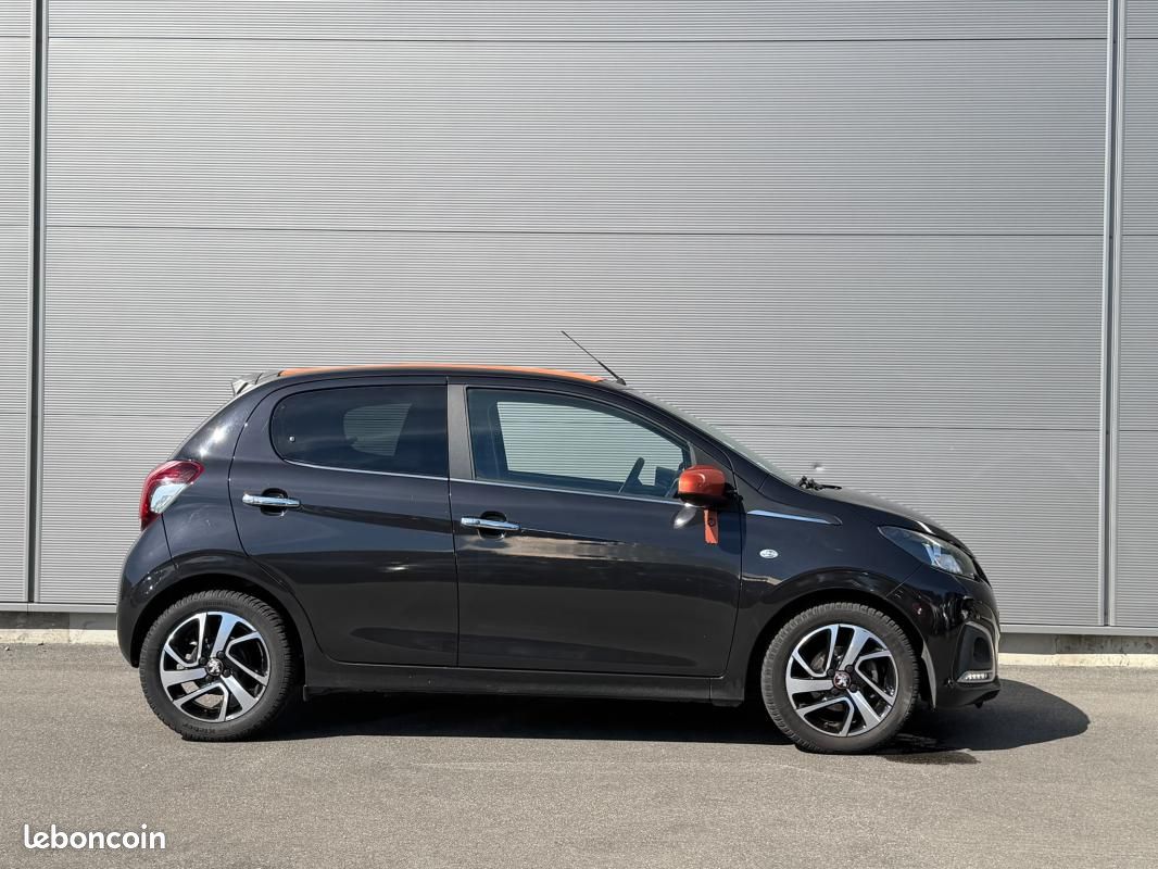 Peugeot 108 CABRIOLET 1.2 82 CH BVM5 ROLAND GARROS TOP SUIVI OK PEUGEOT 03/2026 (image 2)