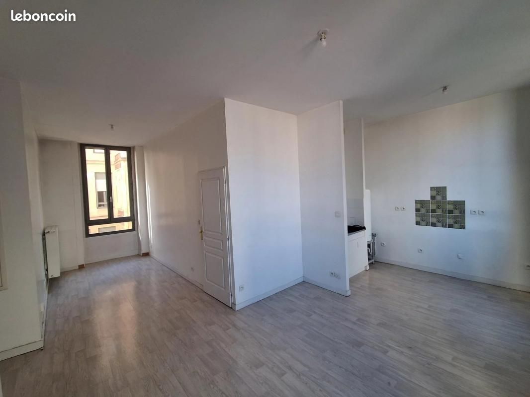 Appartement 2 pièces 48 m² · à Saint-Étienne · 48 m² · 511 €/mois