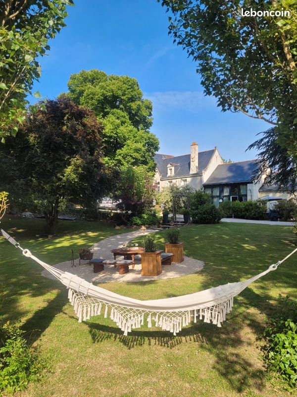 Maison 11 pièces 233 m² · à Gennes-Val-de-Loire · 233 m² · 489 000 €