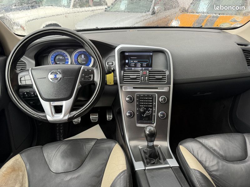 Volvo XC60 D3 163CH DRIVE R-DESIGN (image 10)