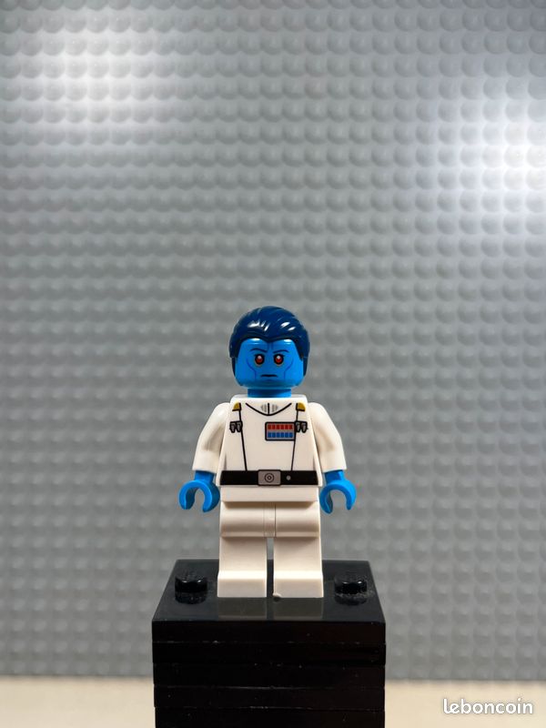 Minifigurine Lego Star Wars du Grand Amiral Thrawn unique, 75170 (image 1)