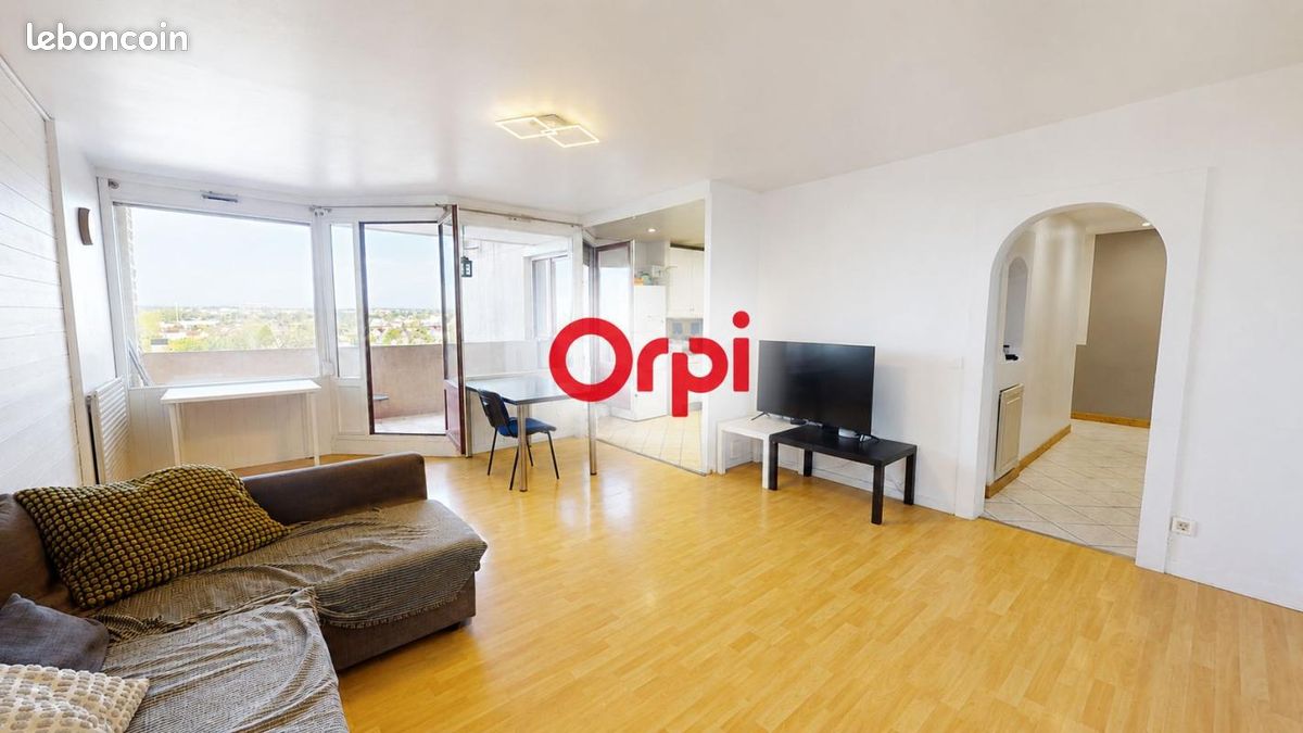 Appartement 4 pièces 96 m² · à Vaulx-en-Velin · 96 m² · 175 000 €