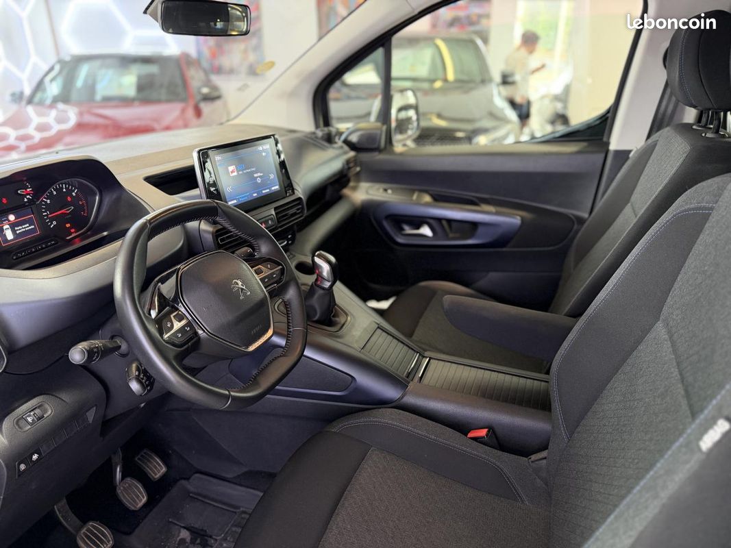 Peugeot rifter combi 1.5 bluehdi 100ch l1 allure garantie 12 mois (image 9)