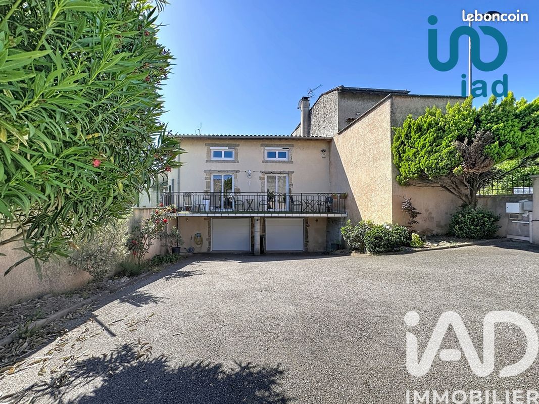 Maison 7 pièces 209 m² · à Saint-Pierre-de-Boeuf · 209 m² · 278 000 €