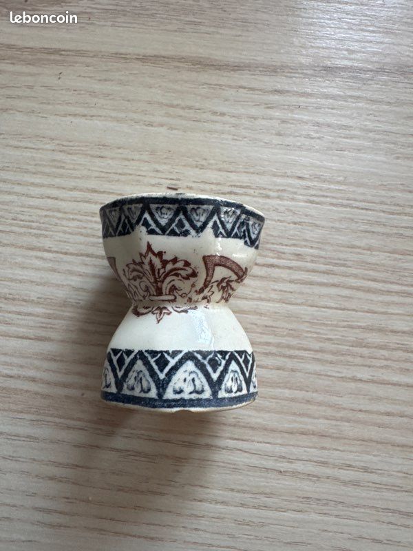 Coquetier ancien (image 2)