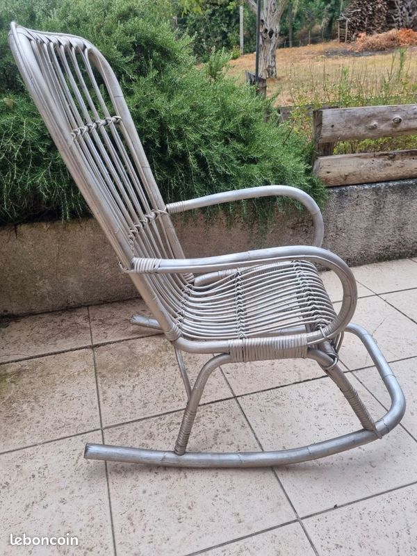 Fauteuil à bascule / Rocking chair en bambou (image 4)