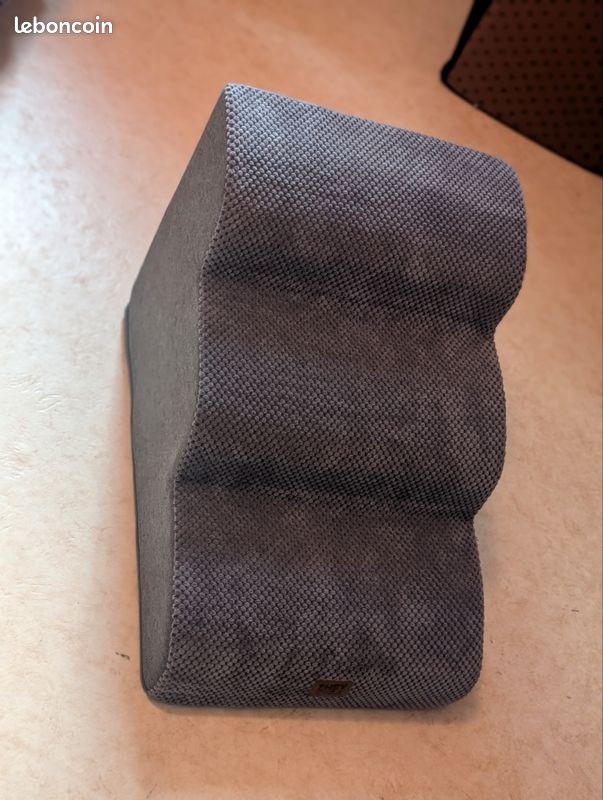 Escalier pour chien ou chat – Petit modèle (image 1)