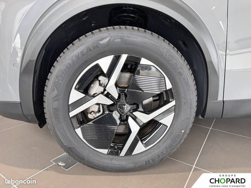 Peugeot 2008 Hybrid 145 e-DCS6 GT Exclusive (image 22)
