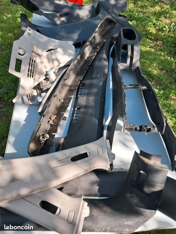 Cachés plastiques intérieur peugeot 207 5portes (image 3)