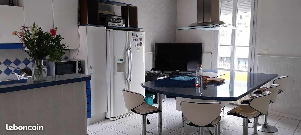 Appartement 4 pièces 100 m² · à Saint-Étienne · 99,7 m² · 105 000 €
