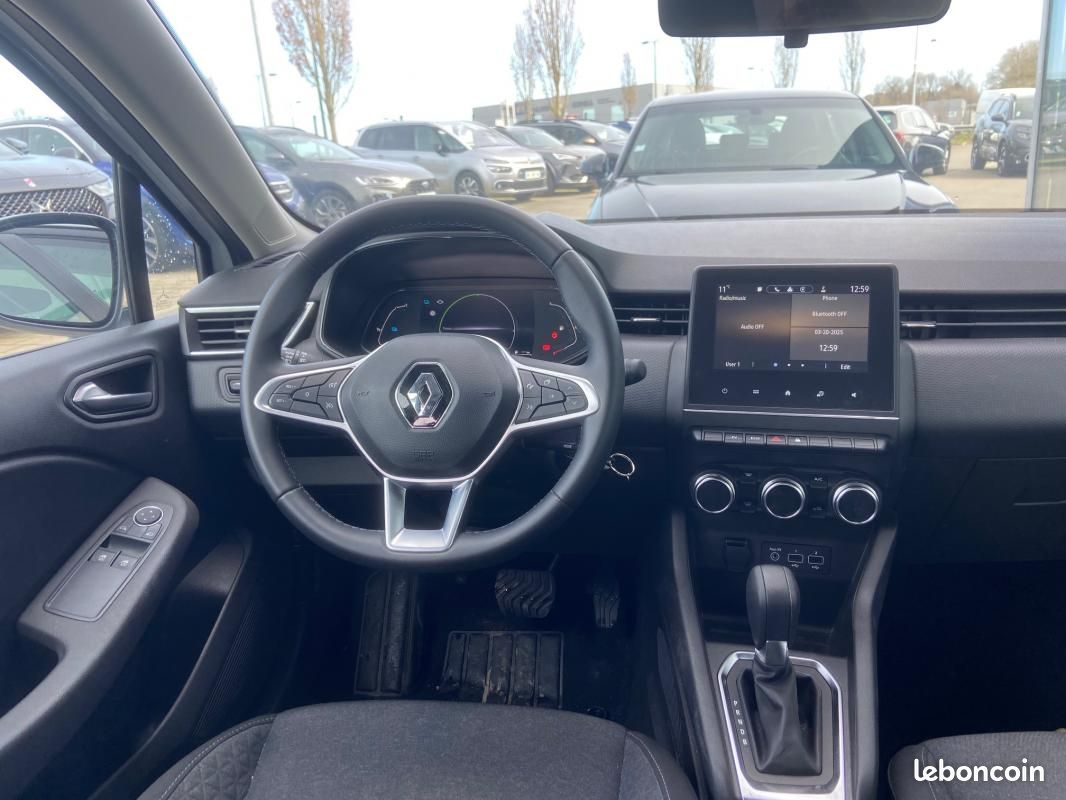 Renault Clio V E-Tech full hybrid 145 Equilibre (image 8)
