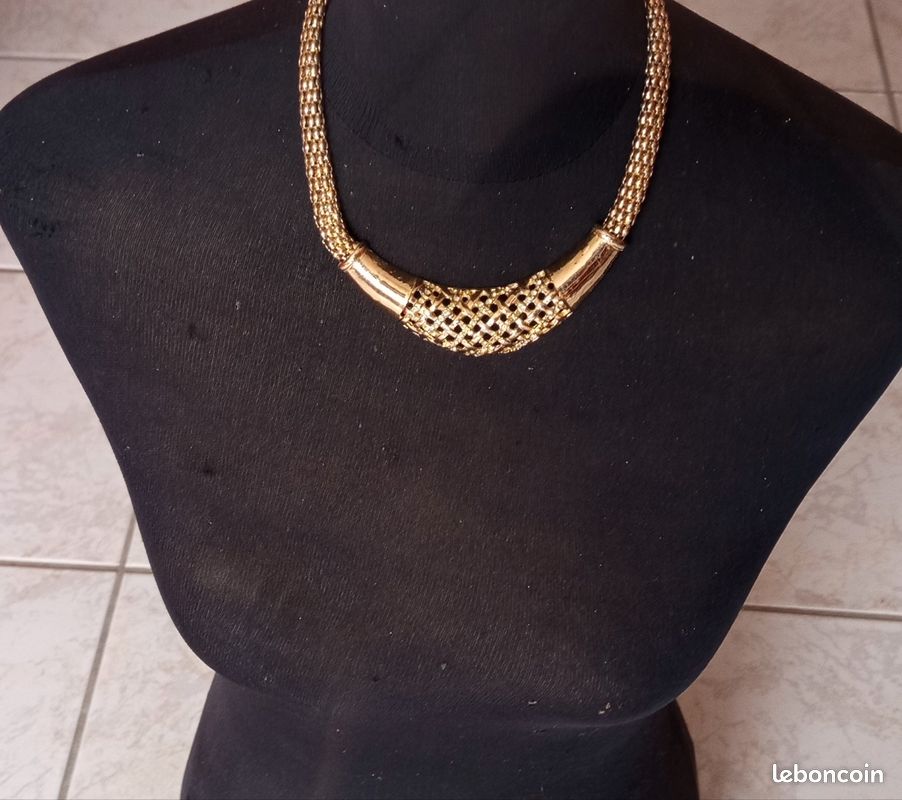 Collier Fantaisie Beau Et élégant - Neuf Sans Emballage
