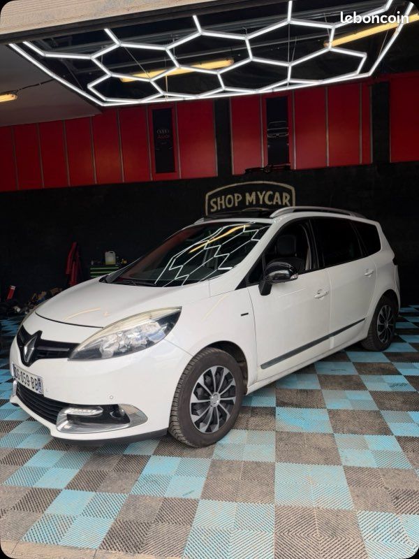 Renault scenic III Bose Phase 2 7 places 1.6 dCi eco2 130 cv (image 1)