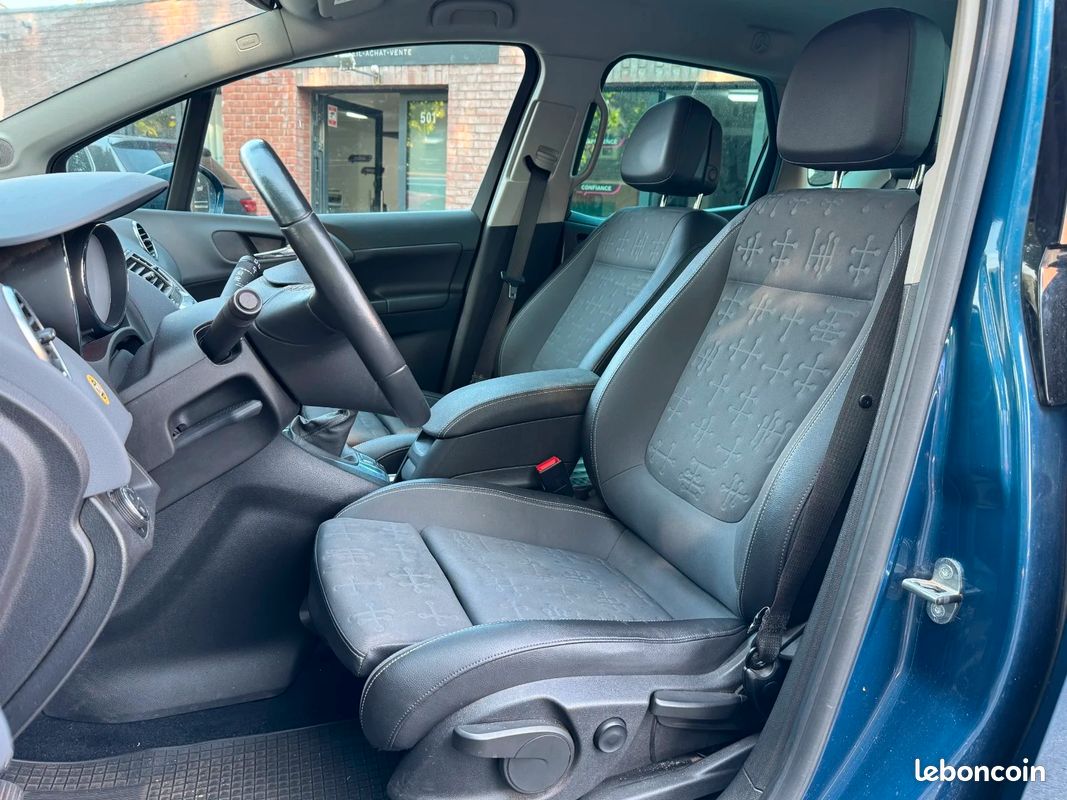 OPEL MERIVA 1.6 CDTI - 136 ch S&S Cosmo Pack PHASE 2 / Sièges et volant chauffants / Caméra de recul / Chaîne distrib (image 10)