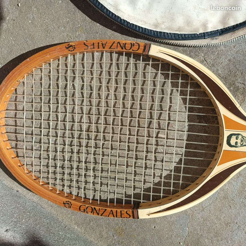 Raquette de tennis en bois Pancho Gonzales vintage Spalding rare