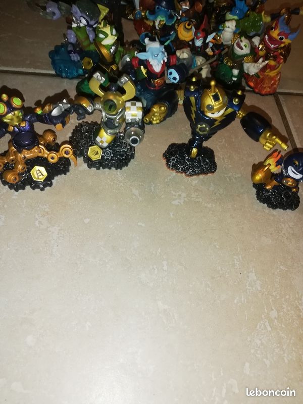 Lot de skylanders de type tech (image 1)