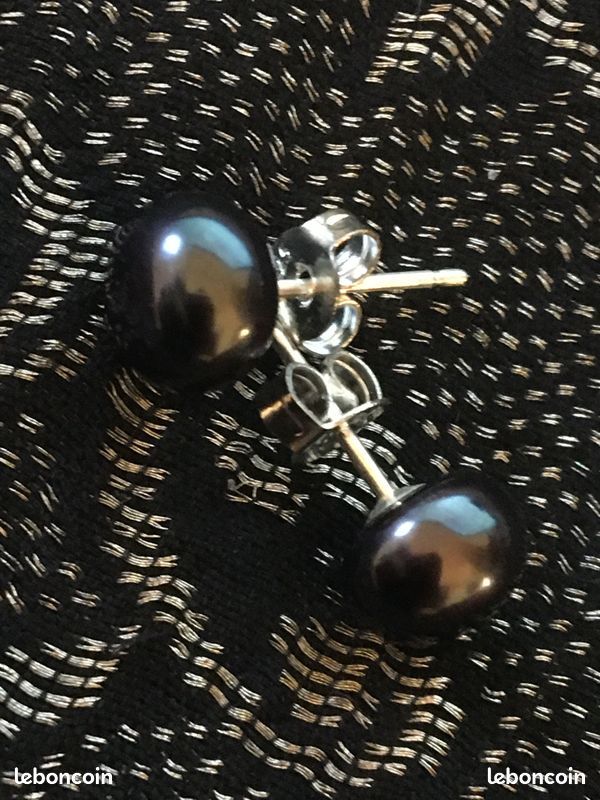 Boucles d'oreilles perles naturelles noires, monture argent, neuves sans étiquette (image 2)
