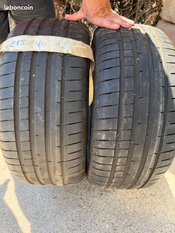 Pneus Dunlop sport maxx 215/40R18 89W (image 1)