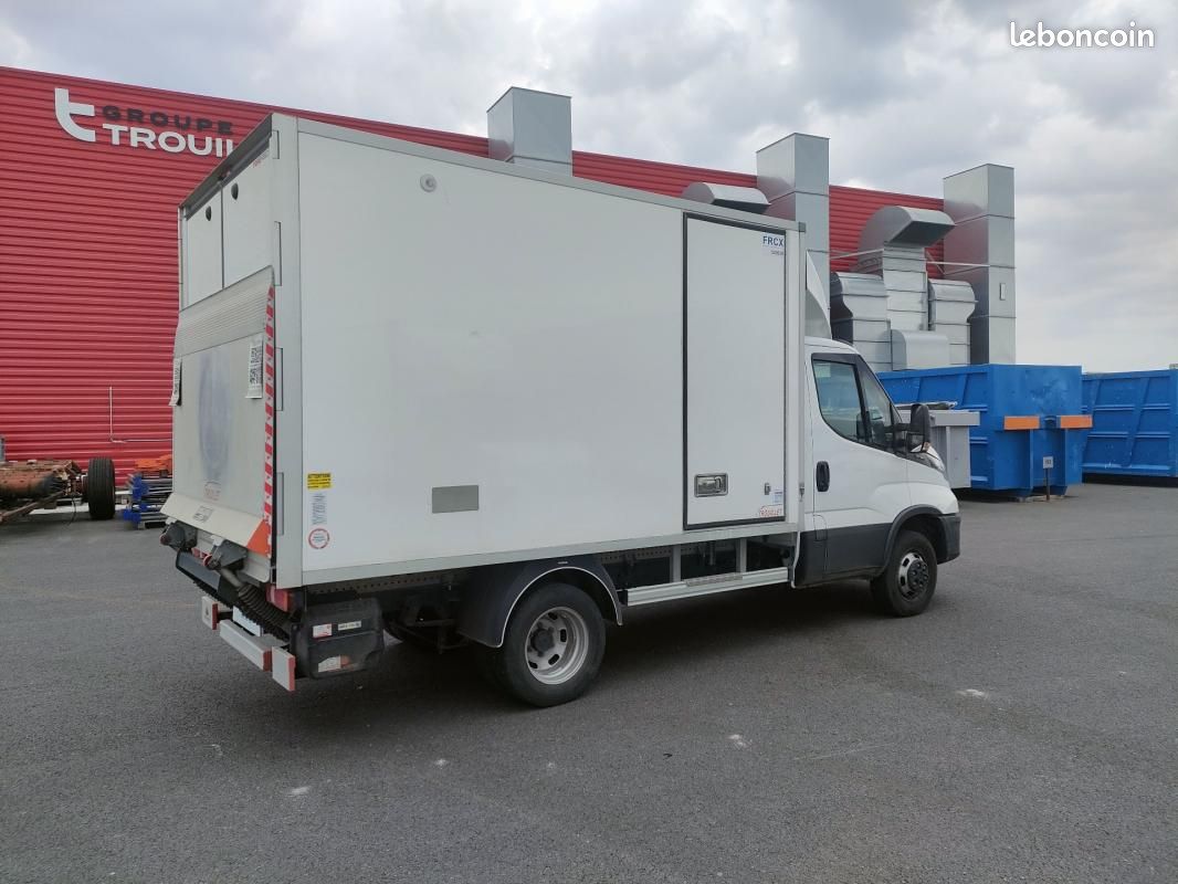 Iveco Daily CHASSIS CABINE FRIGO 12M3 160 CV ROUES JUMELEES HAYON CAISSE CAZAUX GROUPE THERMOKING... (image 5)