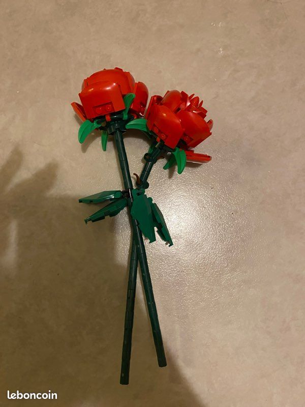 Rose en lego (image 1)