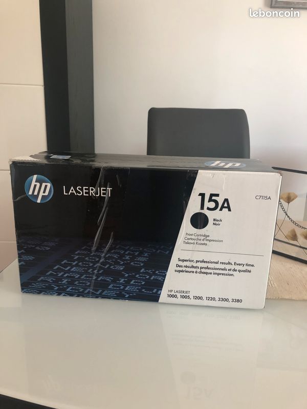 HP laserjet 15A noir (image 1)