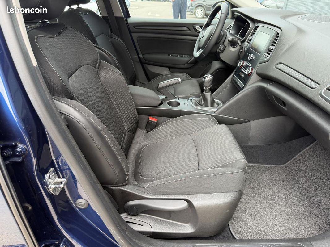 RENAULT MEGANE Mégane IV Berline dCi 110 Energy Business (image 12)