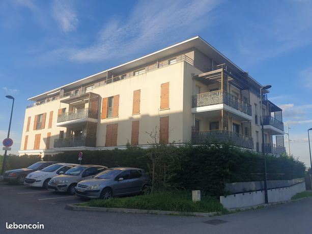 Appartement T3 récent avec balcon et terrasse jardin