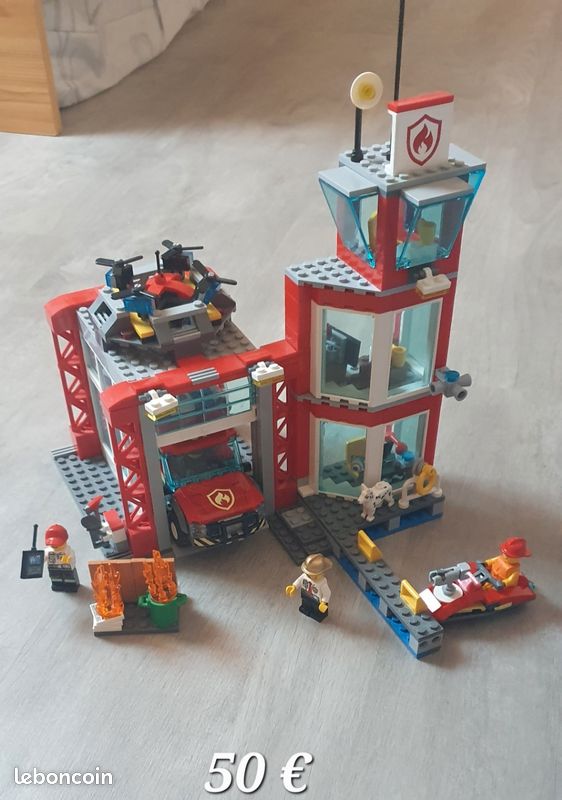 Lego city 60215 (image 1)