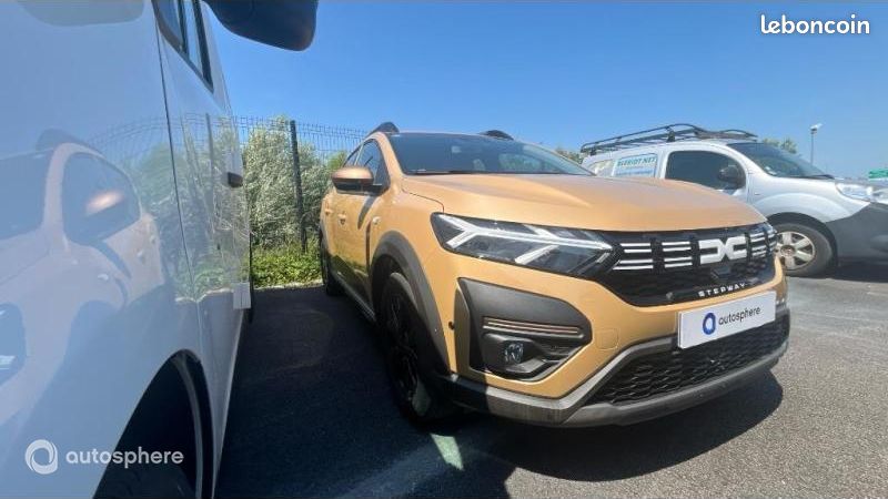 Dacia Sandero 1.0 ECO-G 100ch Stepway Extreme + -24 (image 3)